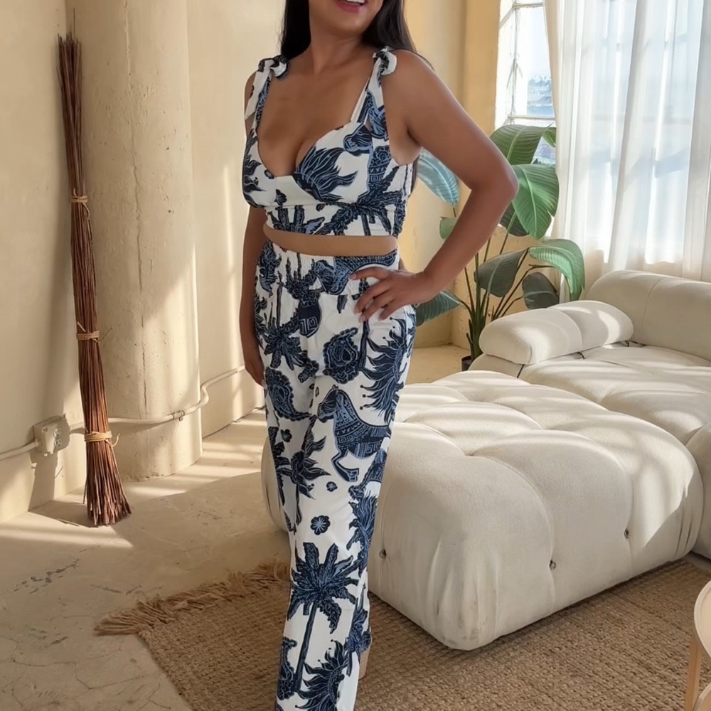 2 Piece Women's Blue and White Floral Jumpsuit